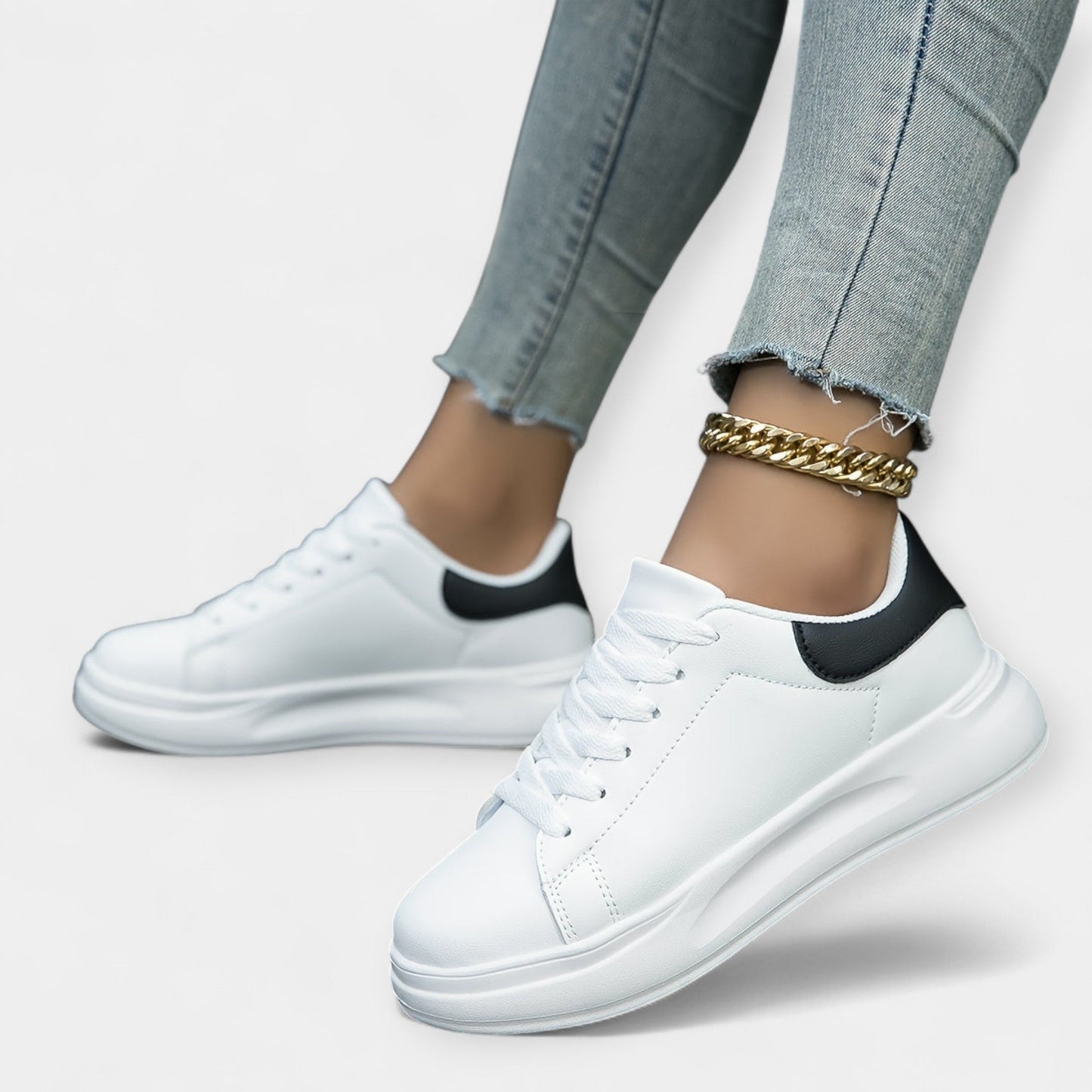 Beyaz Deri Sneakers