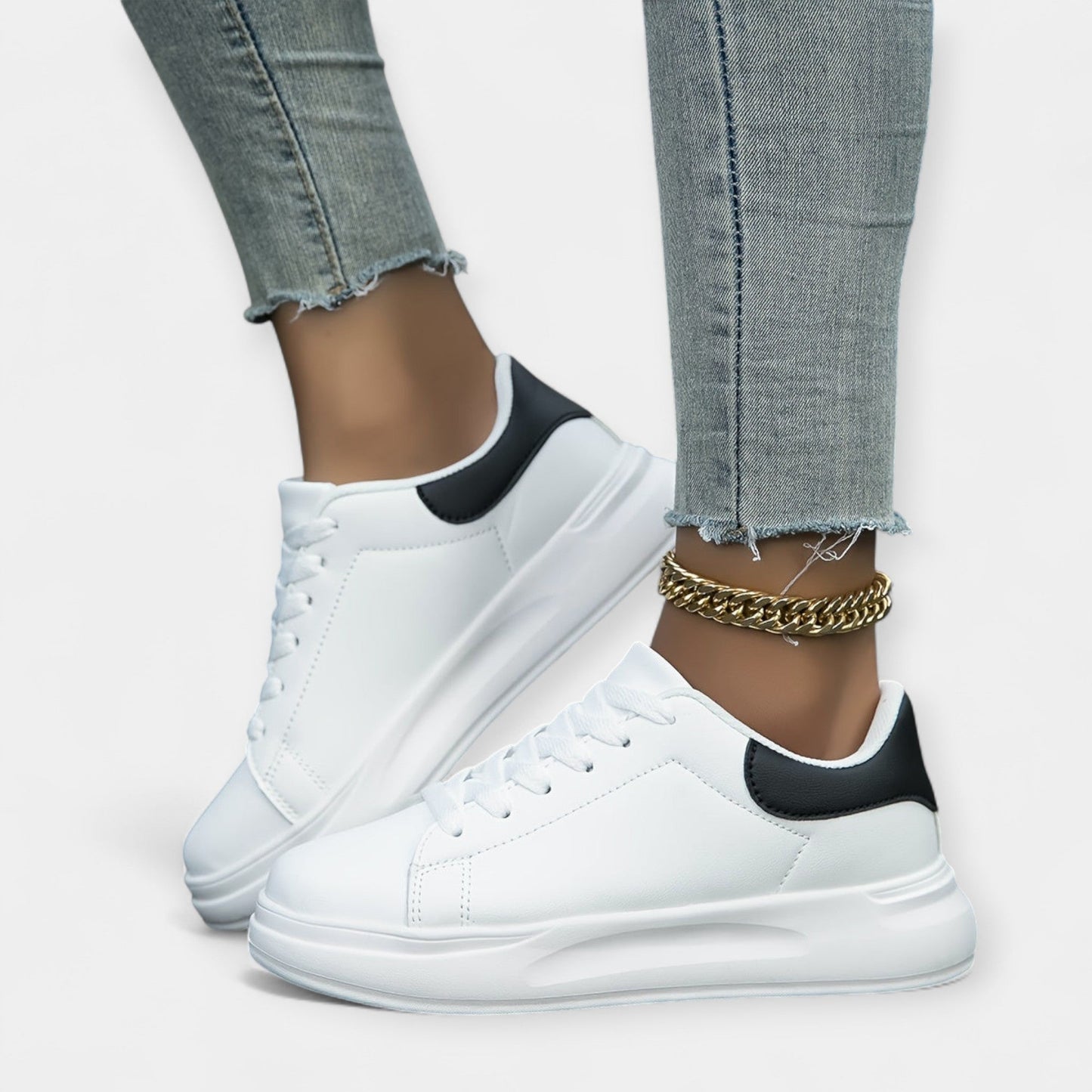 Beyaz Deri Sneakers