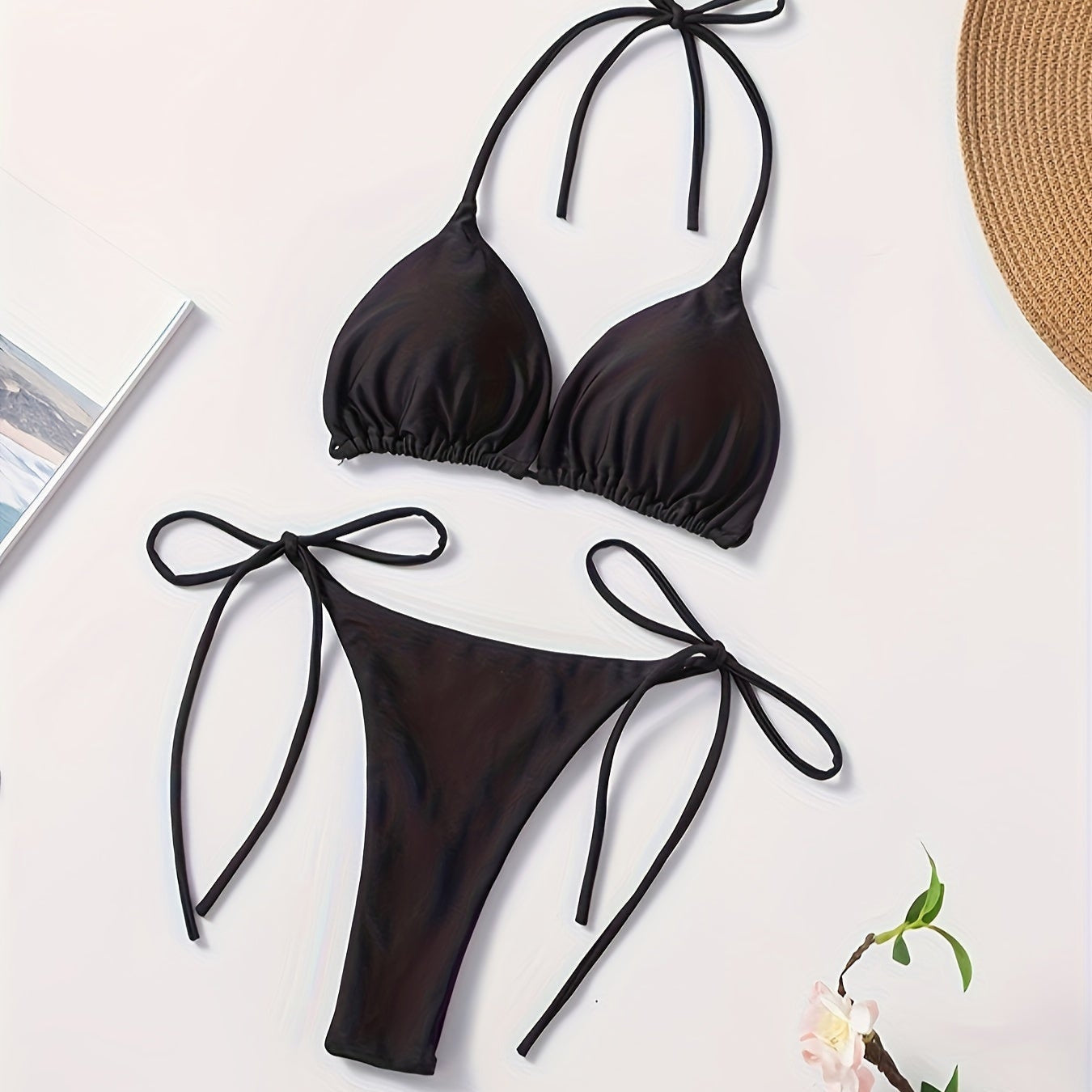 Halterli ve V Kesim Bikini
