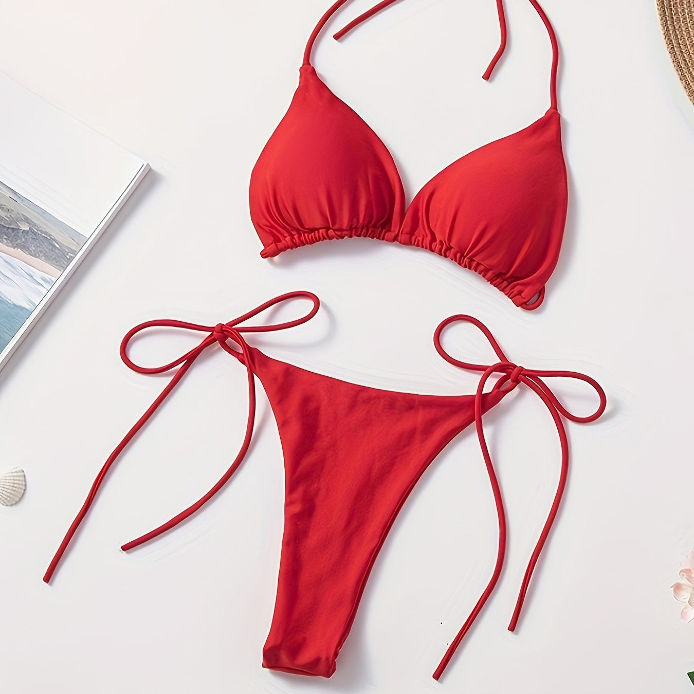 Halterli ve V Kesim Bikini