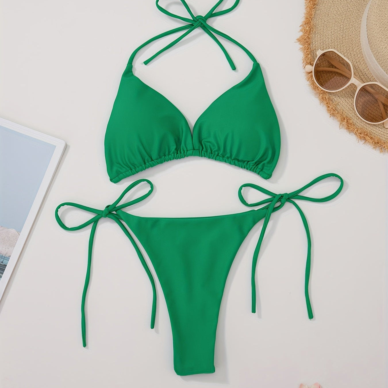 Halterli ve V Kesim Bikini