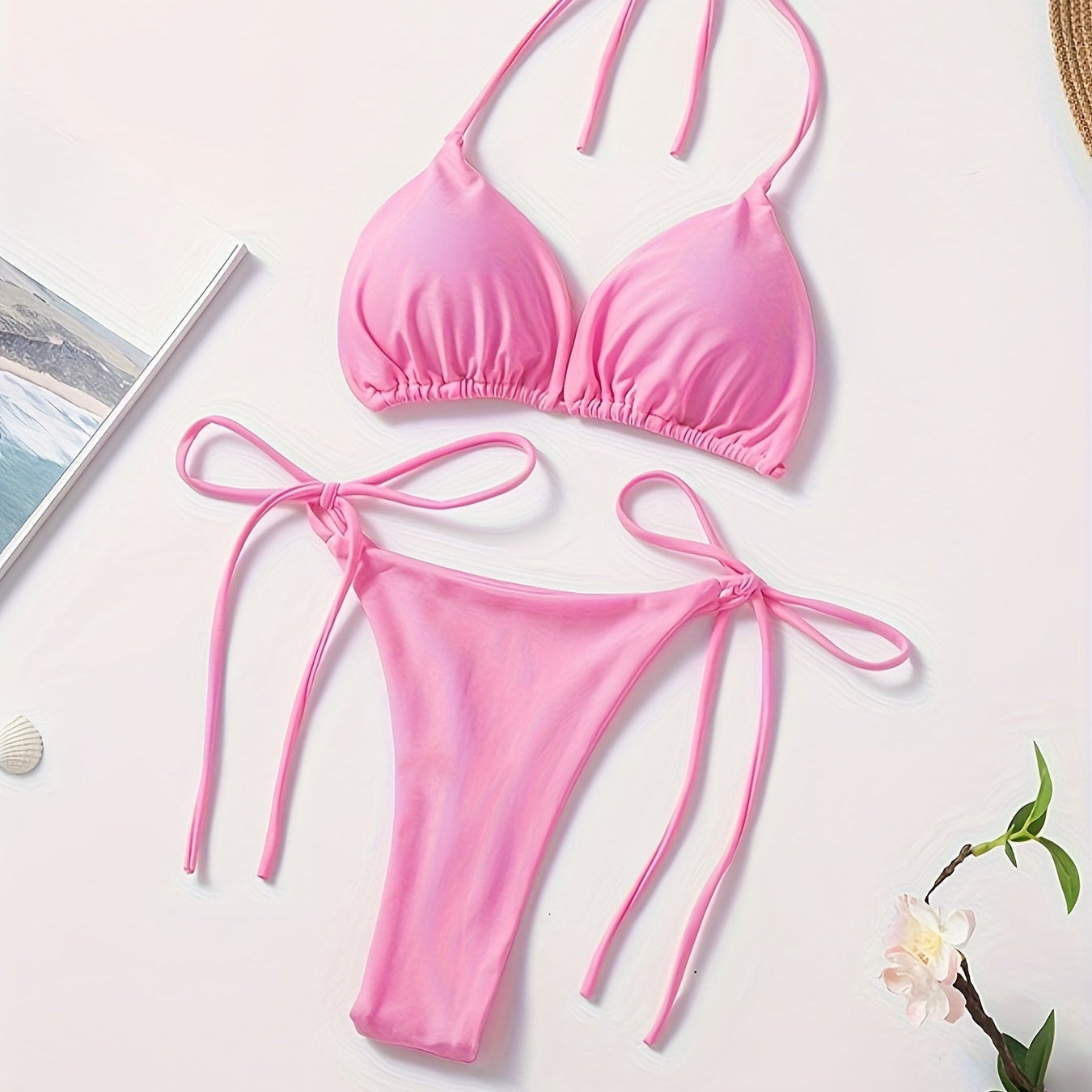 Halterli ve V Kesim Bikini